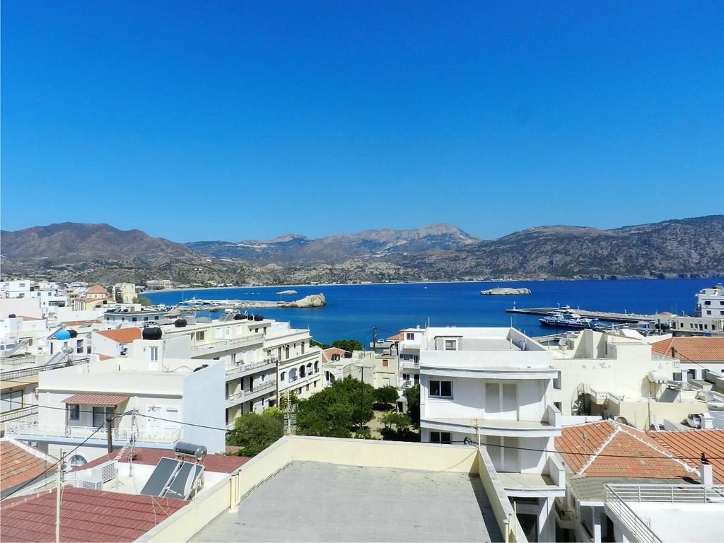 Odyssey Hotel Apartments Karpathos Exteriör bild